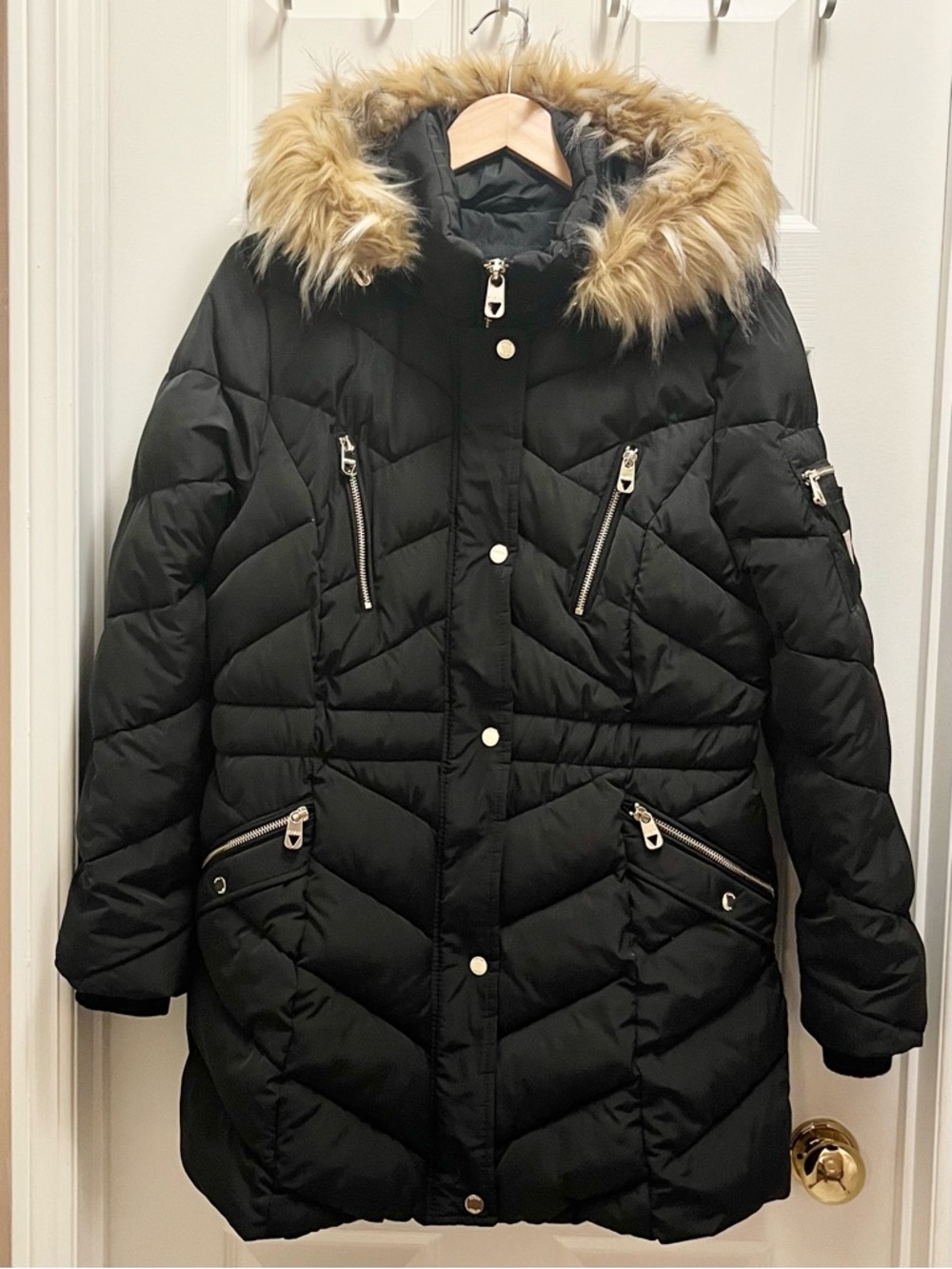 Guess Puffer Coat Hooded Faux Fur Trim Black Size L